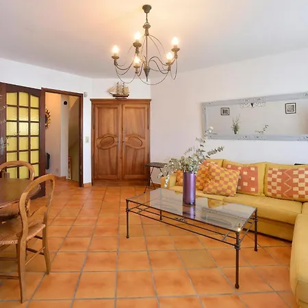 Cozy In Maries De La With Wifi Saintes-Maries-de-la-Mer