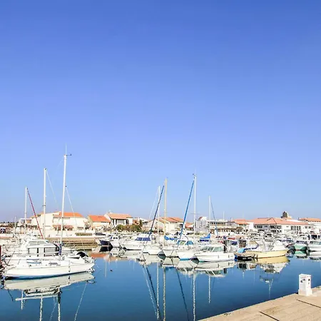 Cozy In Maries De La With Wifi * Saintes-Maries-de-la-Mer